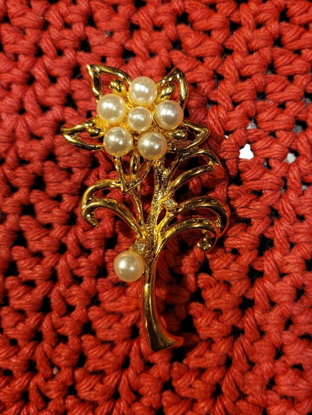 Gold Toned Flower Brooch